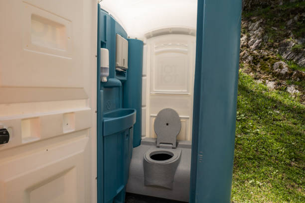 Portable Toilet Options We Offer in Little Chute, WI